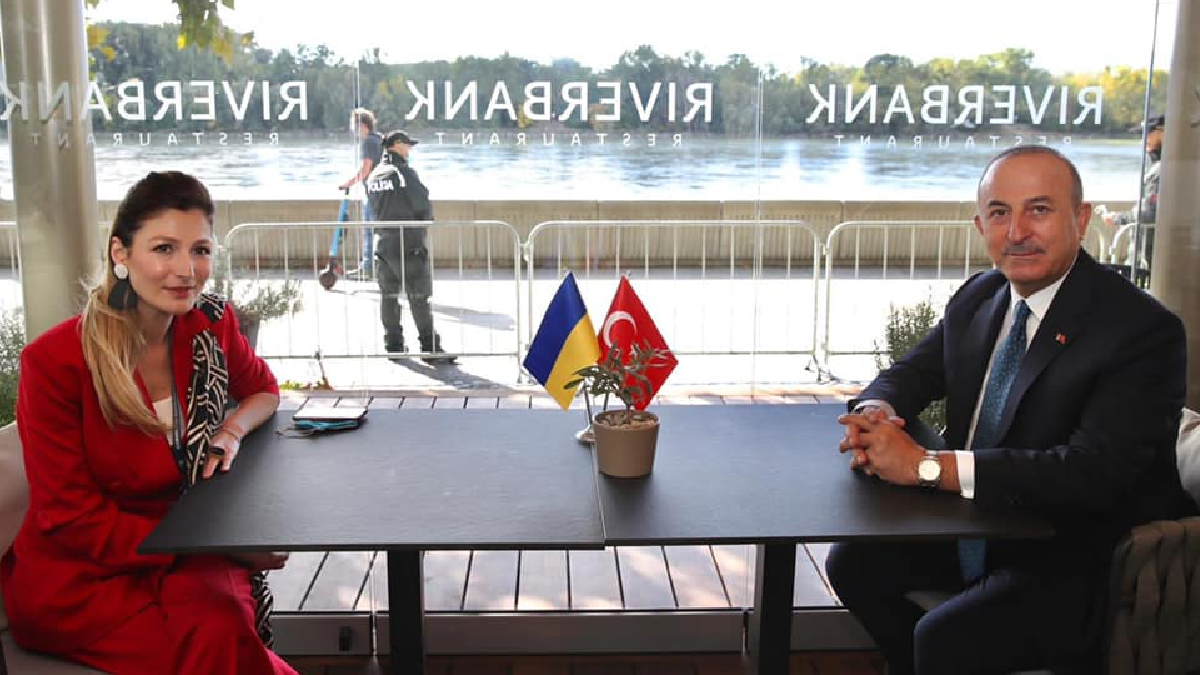 Джеппар обговорила з міністром закордонних справ Туреччини та словацькими дипломатами 